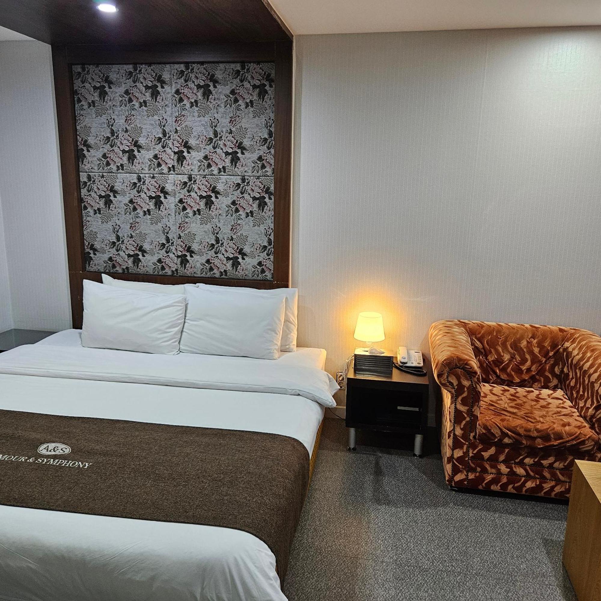 Symphony Hotel Suwon Zewnętrze zdjęcie
