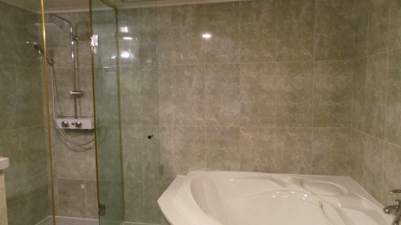 Symphony Hotel Suwon Zewnętrze zdjęcie
